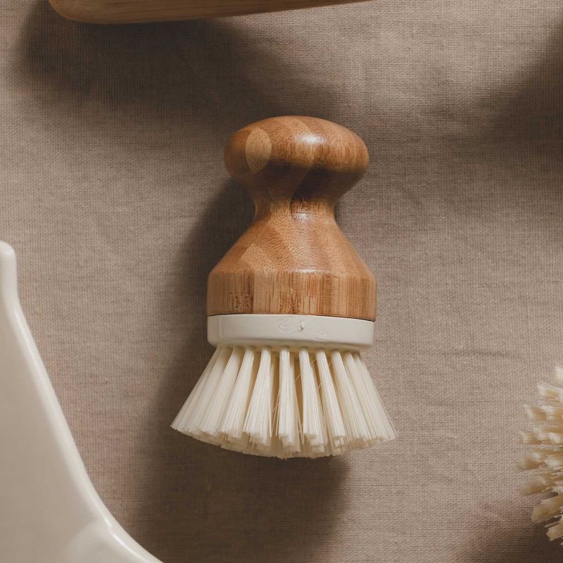 Cepillo para platos mango en bambú