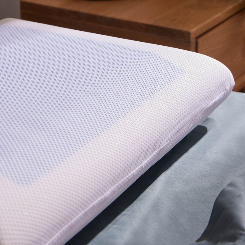 Almohada Ice Gel (+) Plus Con Lámina Extra Fresca Soporte Medio - Firme 40 x 60 x 12 cm