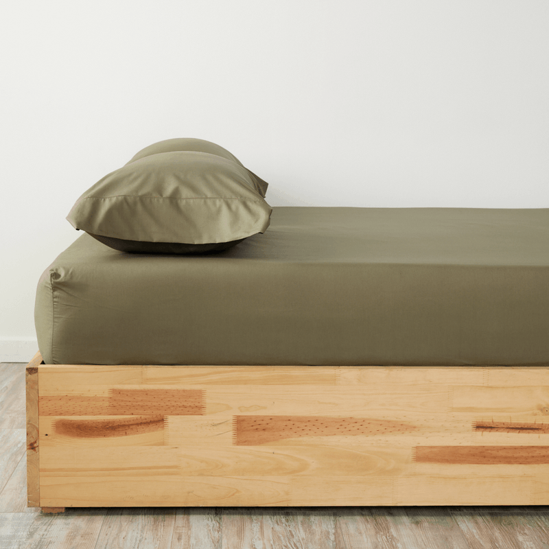 Sábana Ajustable Más Fundas 200 Hilos 100% Algodón Verde Militar