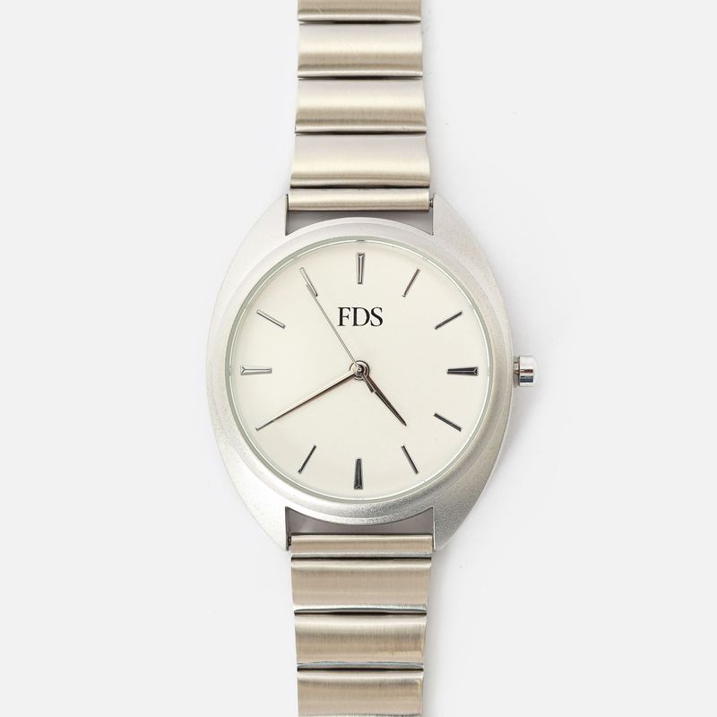 Reloj Analogo Brazalete Plateado