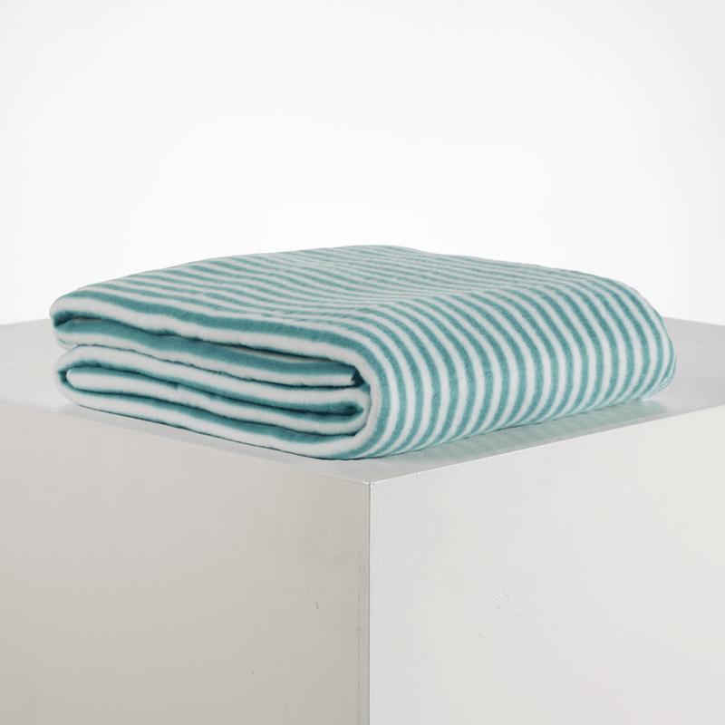 Cobija Polar Fleece 180 gr Stripes Aguamarina