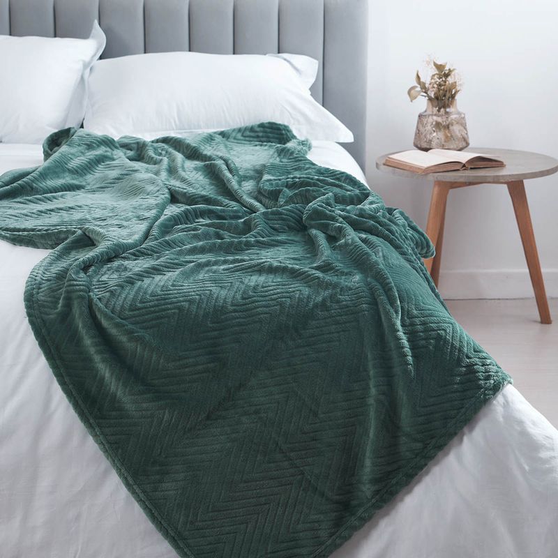 Cobija Flannel Fleece 250 gr Chevron Verde Pino