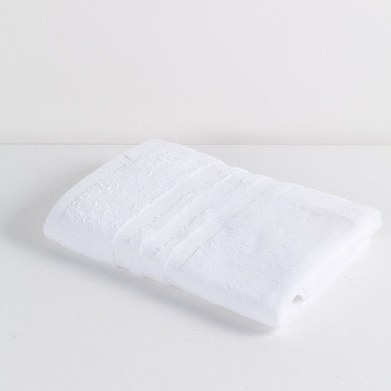 Toalla De Cuerpo 100% Algodón 620 gr Malibú 100%
