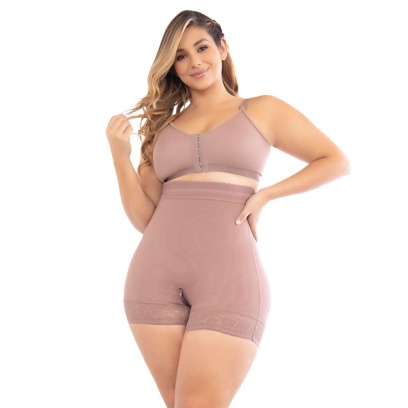 Panty faja con realce de glúteos y control firme para abdomen y cintura