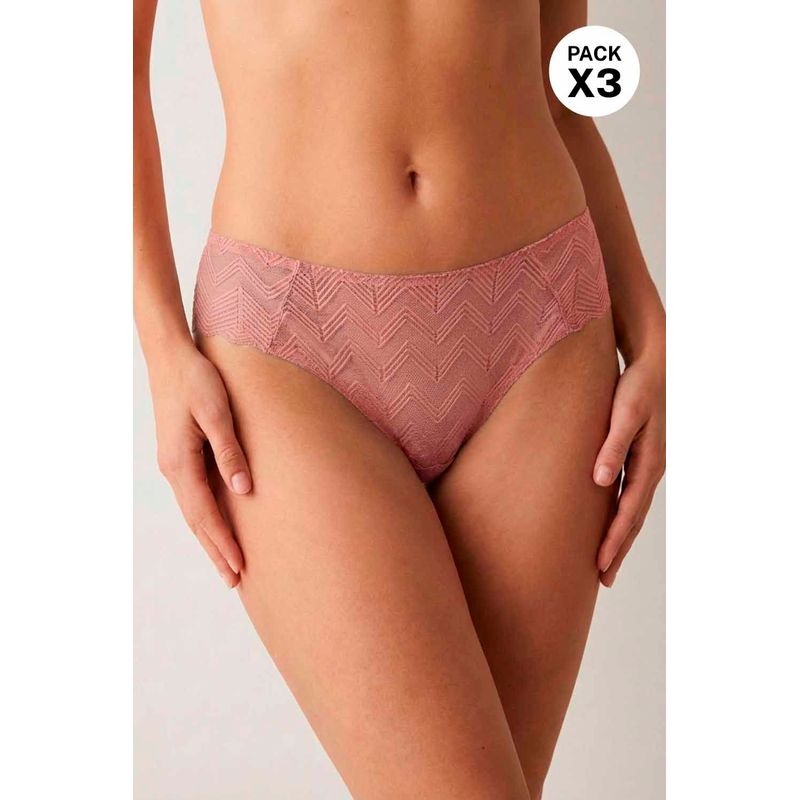 Panty hipster fabricado en encaje delicado paquete x3